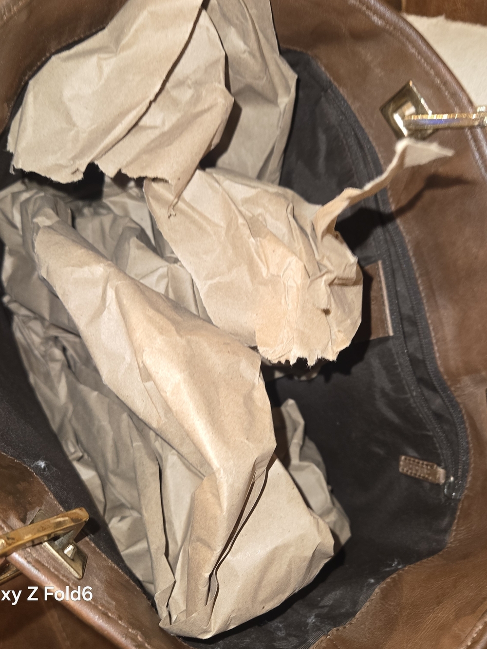 Gucci Beige Monogram Canvas Tote Bag - Picture 4 of 9